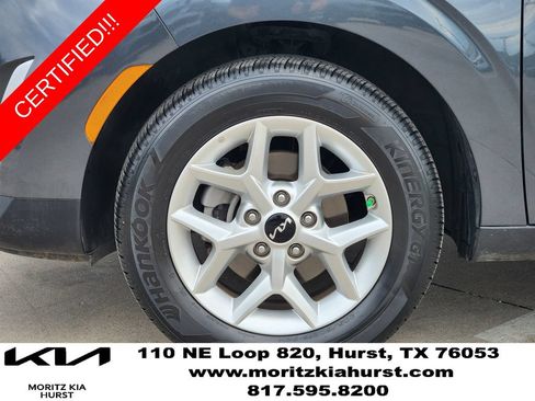 Certified 2025 Kia Soul LX w/ LX Technology Package FWD image 17