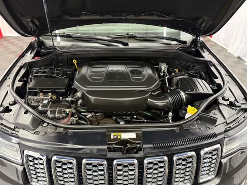 Used 2020 Jeep Grand Cherokee Overland AWD/4WD image 37