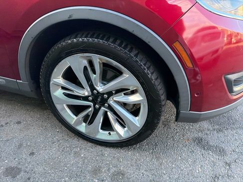 Used 2017 Lincoln MKX Reserve w/ Luxury Package image 4