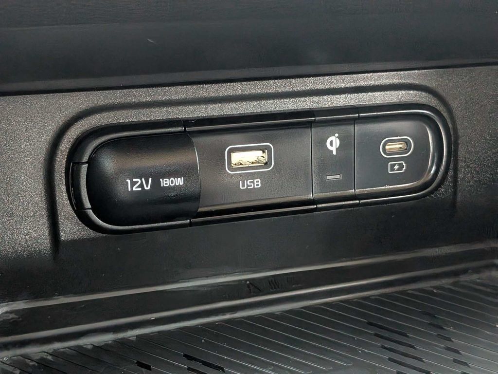 Used 2024 Kia Sportage EX FWD image 23