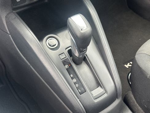 Used 2024 Nissan Kicks S image 30