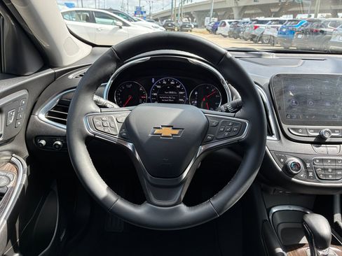 Used 2024 Chevrolet Malibu LT image 30