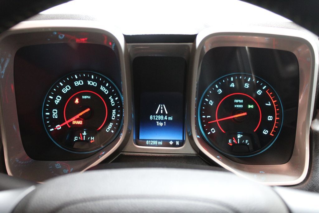Used 2015 Chevrolet Camaro SS RWD image 28