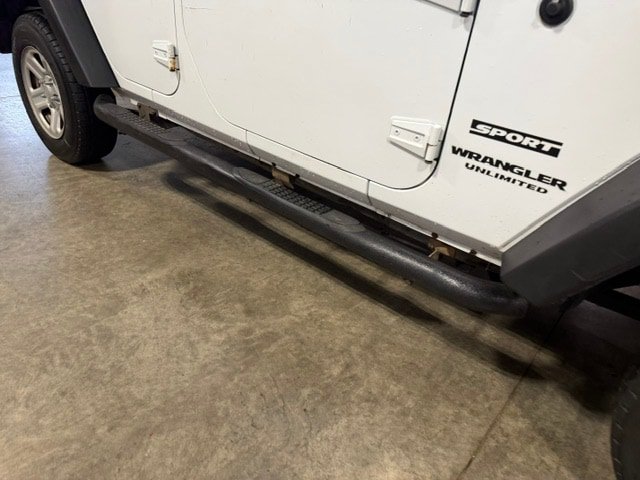 Used 2016 Jeep Wrangler Unlimited Sport AWD/4WD image 7
