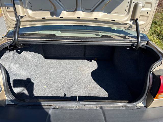 Used 1995 Saturn S-Series SL1 FWD image 13