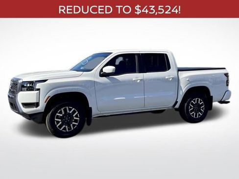 New 2026 Nissan Frontier SV w/ All-Weather Content Package AWD/4WD image 9