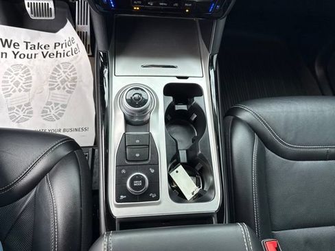 Used 2022 Ford Explorer ST w/ Equipment Group 401A AWD/4WD image 18