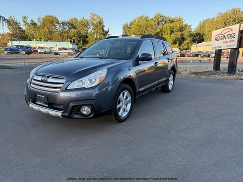 Used 2014 Subaru Outback 2.5i Limited AWD/4WD image 3
