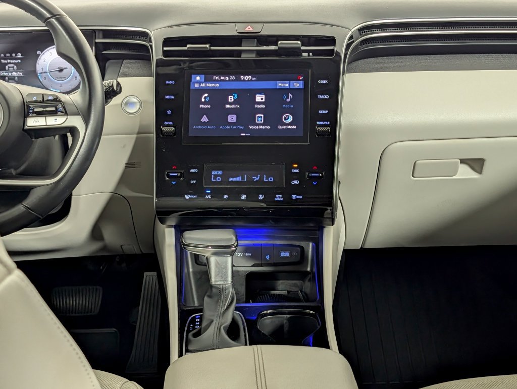 Used 2023 Hyundai Tucson SEL w/ Convenience Package FWD image 17