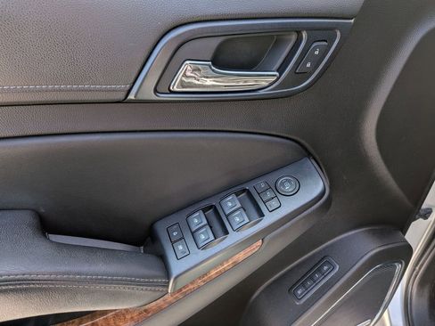 Used 2015 Chevrolet Tahoe LTZ image 11