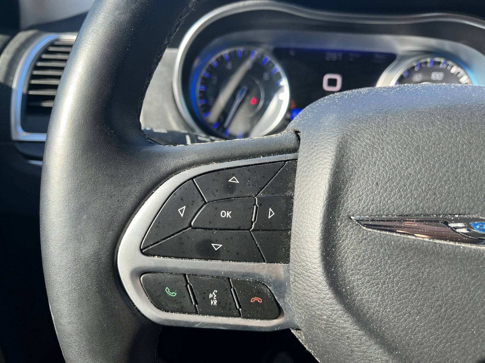 Used 2019 Chrysler 300 Limited w/ Safetytec Plus Group RWD image 19