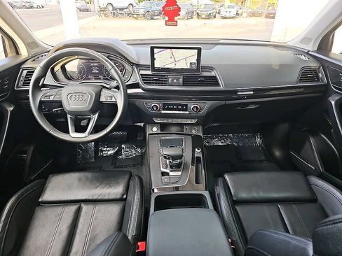 Used 2020 Audi Q5 e Premium Plus w/ Premium Plus Package AWD/4WD image 26
