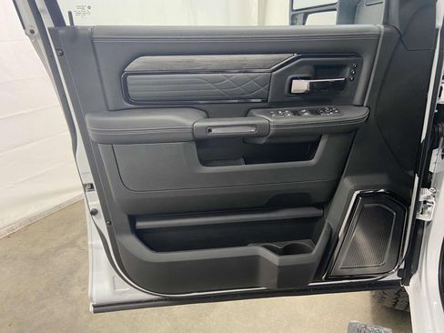 New 2025 RAM 2500 Limited image 12