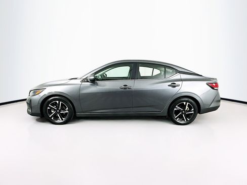 Used 2024 Nissan Sentra SV image 4