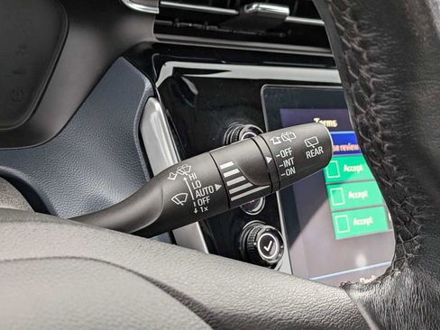 Used 2022 Chevrolet Bolt EUV Premier w/ Sun & Sound Package image 26