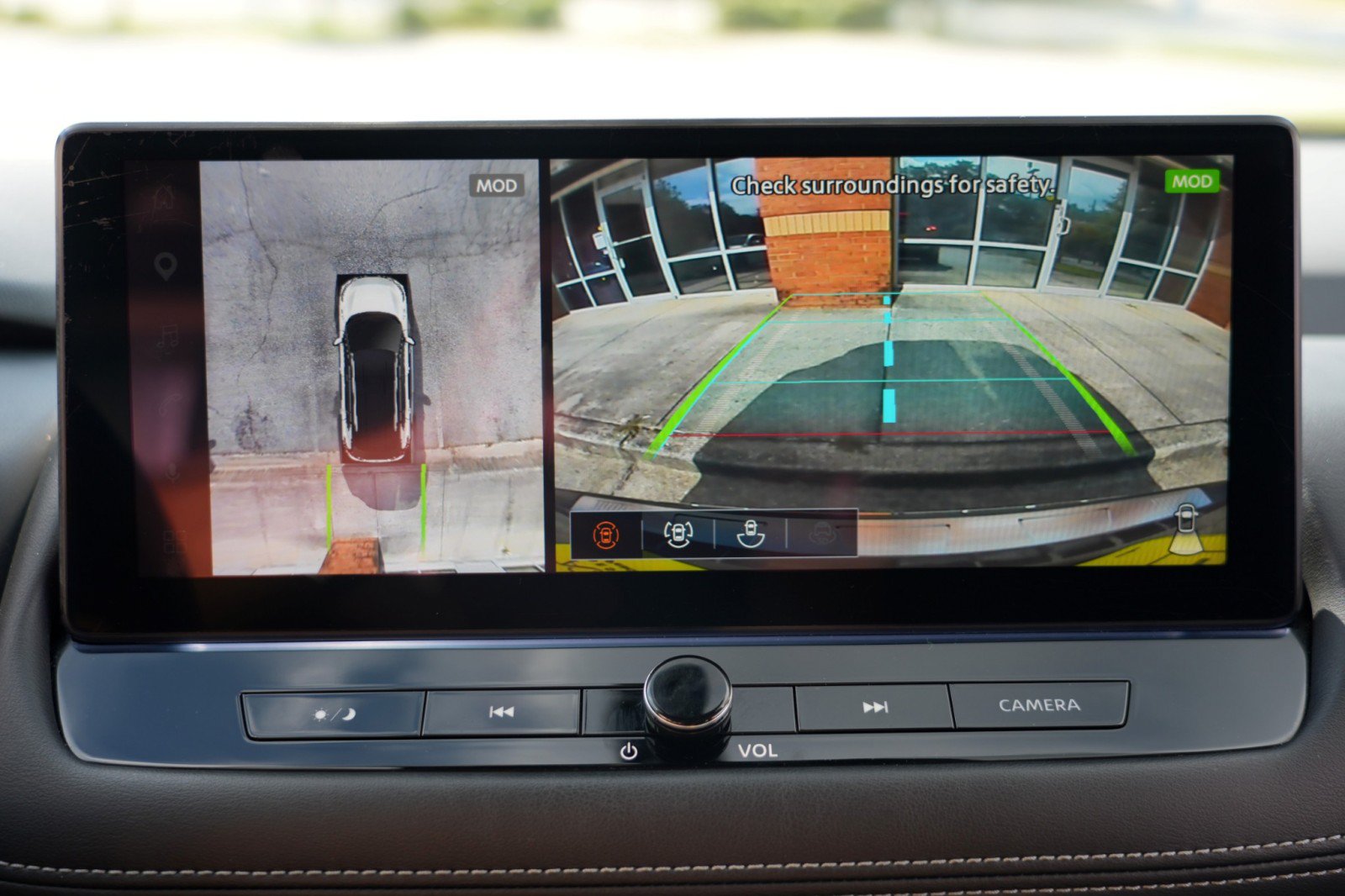 Used 2024 Nissan Rogue Platinum w/ Platinum Premium Package FWD image 29