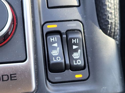 Used 2023 Subaru Forester Limited image 21