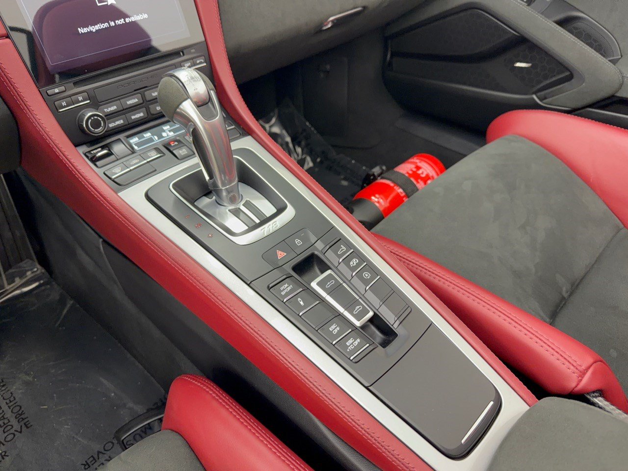 Certified 2023 Porsche 718 Boxster Spyder RWD image 19