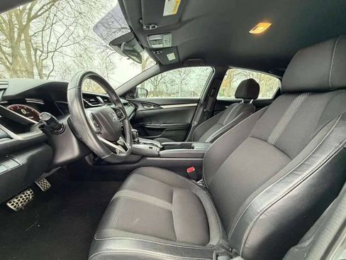 Used 2019 Honda Civic Sport image 10