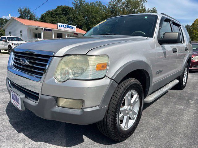 Used 2006 Ford Explorer XLT AWD/4WD image 3