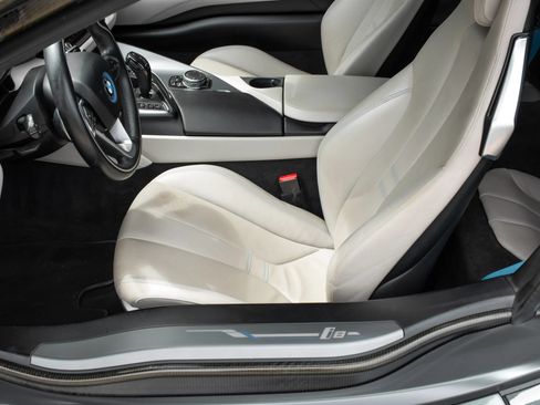 Used 2015 BMW i8 AWD/4WD image 11