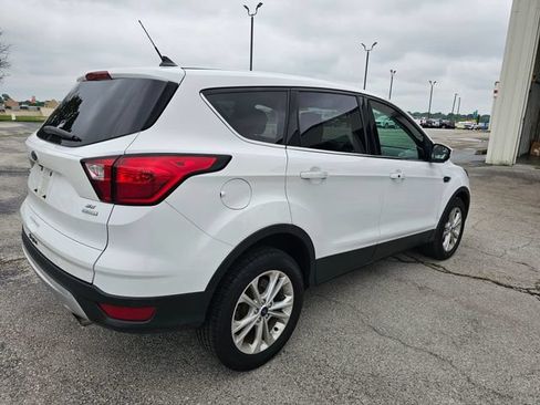 Used 2019 Ford Escape SE FWD image 8