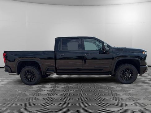 New 2026 Chevrolet Silverado 2500 High Country w/ High Country Premium Package AWD/4WD image 5