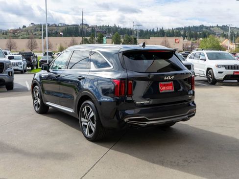 Used 2023 Kia Sorento EX image 5