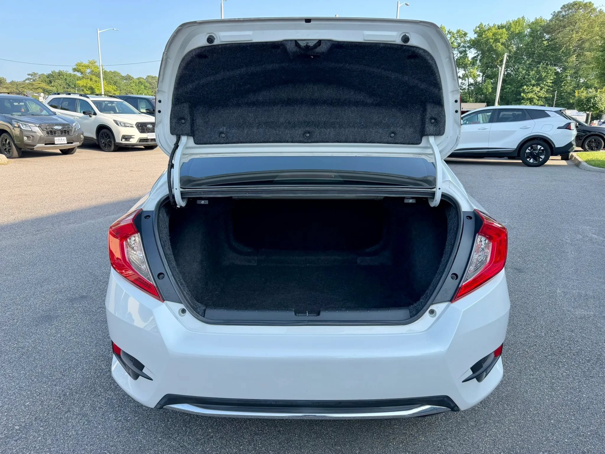Used 2020 Honda Civic EX-L image 11