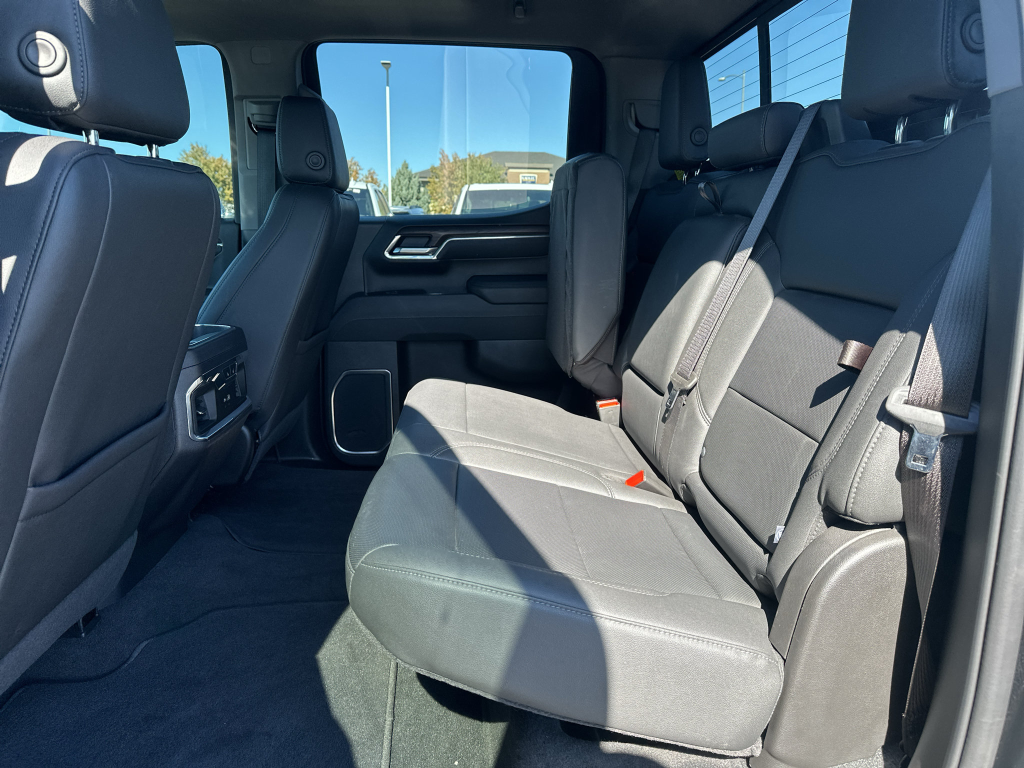 Used 2026 GMC Sierra 1500 SLT w/ SLT Premium Package AWD/4WD image 23