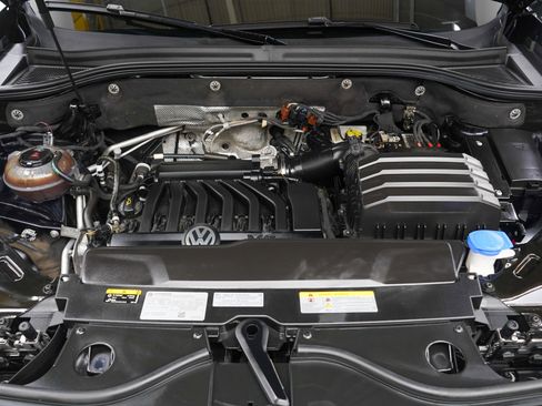 Used 2023 Volkswagen Atlas Cross Sport SEL Premium R-Line AWD/4WD image 33