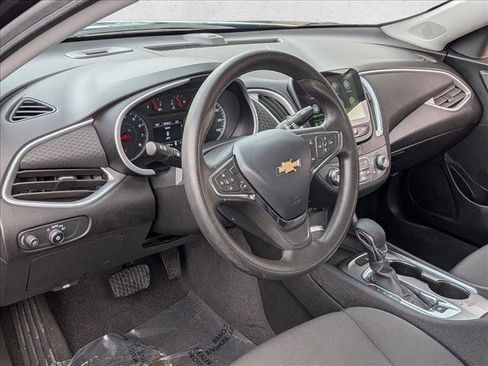 Used 2023 Chevrolet Malibu LT image 10