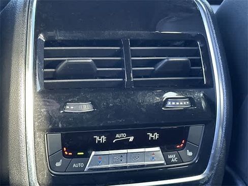 Used 2025 BMW X5 xDrive40i w/ Climate Comfort Package image 17