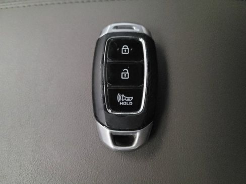 Used 2020 Hyundai Santa Fe SEL FWD image 32