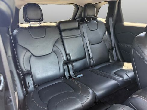 Used 2017 Jeep Cherokee Limited AWD/4WD image 22