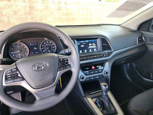 Used 2018 Hyundai Elantra SEL FWD image 48