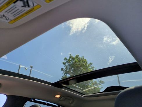 Used 2021 INFINITI QX50 Sensory image 21