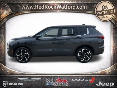 Used 2024 Mitsubishi Outlander SE image 5