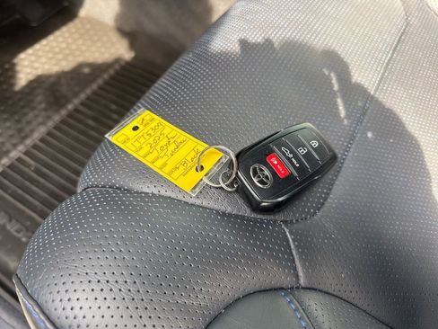 Used 2025 Toyota Tundra Platinum image 38