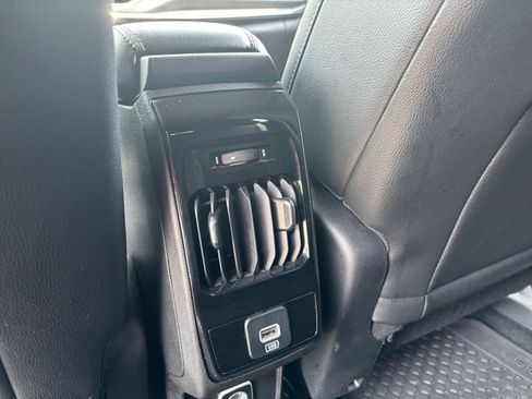 Used 2025 Jeep Compass Trailhawk AWD/4WD image 19