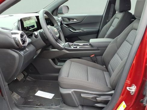 New 2026 Chevrolet Equinox LT w/ Safety and Technology Package FWD image 17