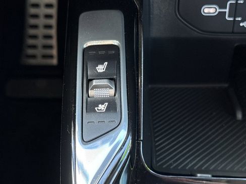 Used 2024 Kia Sorento SX image 23