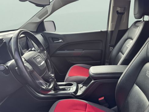 Used 2019 GMC Canyon All Terrain w/ Trailering Package image 24