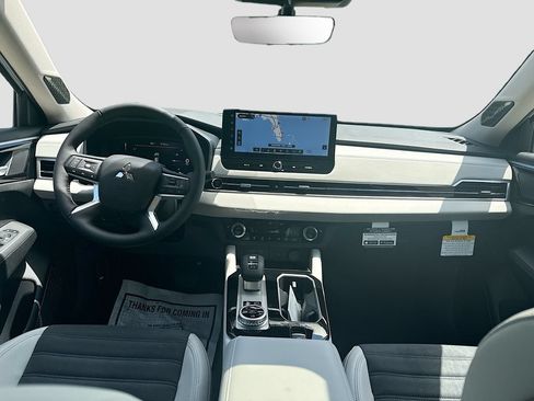 New 2026 Mitsubishi Outlander SE AWD/4WD image 25
