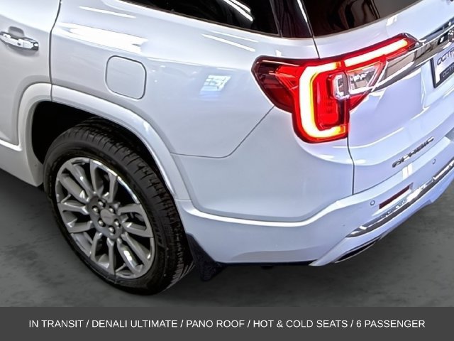 Used 2023 GMC Acadia Denali w/ Denali Ultimate Package AWD/4WD image 11