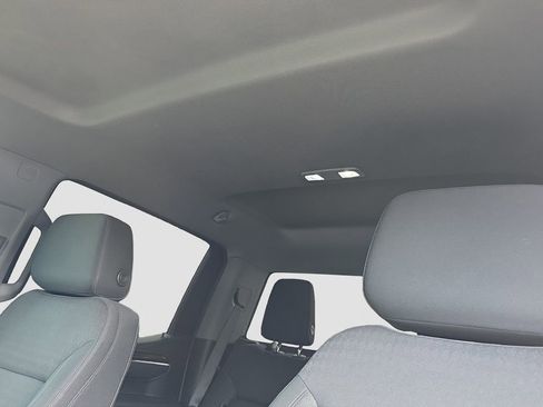 Used 2022 GMC Sierra 1500 Elevation w/ X31 Off-Road Package AWD/4WD image 8