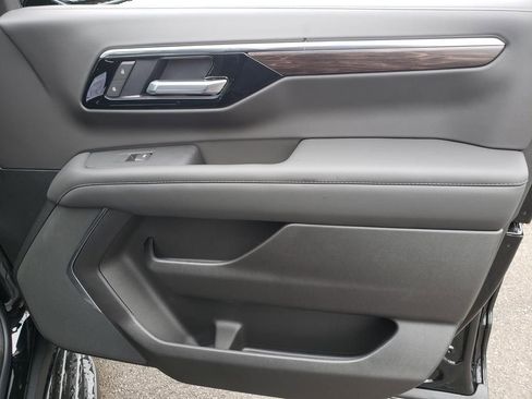 New 2026 Chevrolet Suburban LS AWD/4WD image 22
