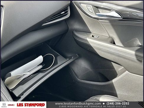 Used 2023 Buick Envision Essence image 33