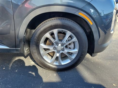 Used 2020 Hyundai Palisade SE image 6