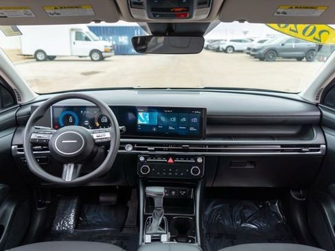 Used 2026 Hyundai Tucson SEL image 16